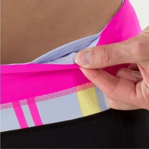 🌻 Lululemon Run Fast Track Short
Black/Groovy Stripe Multi/ Raspberry Glo Light - Picture 5 of 8